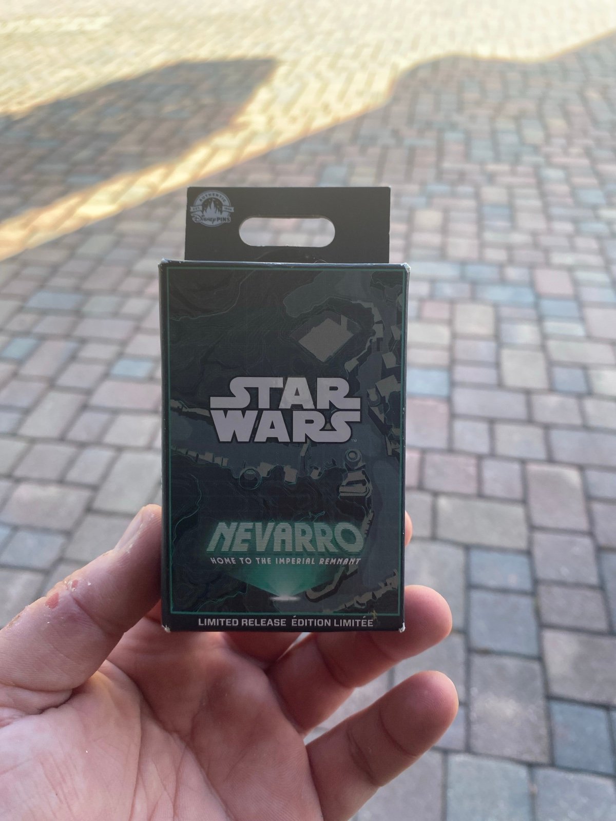 Disney Star Wars Nevarro One Unopened Random Pin Box with 2 Pins New BNWT