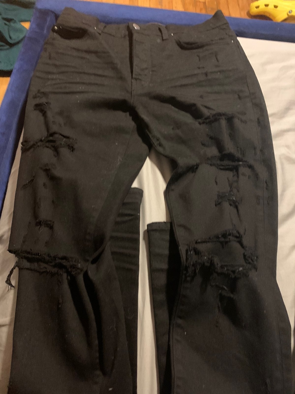 Amiri All black distressed mens jeans