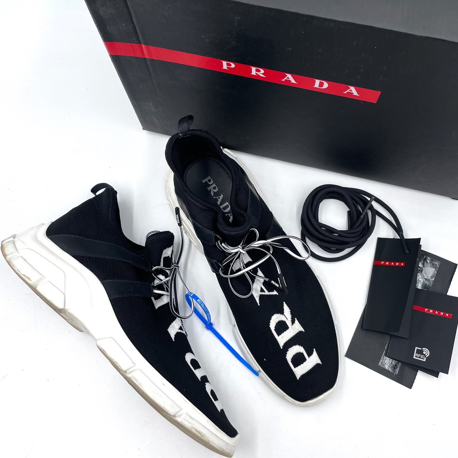 PRADA★素敵!FABRIC KNIT LOGO LACE UP SNEAKERS Prada Logo Knit Sneakers Black White Low Top Lace Up Sz 8.5