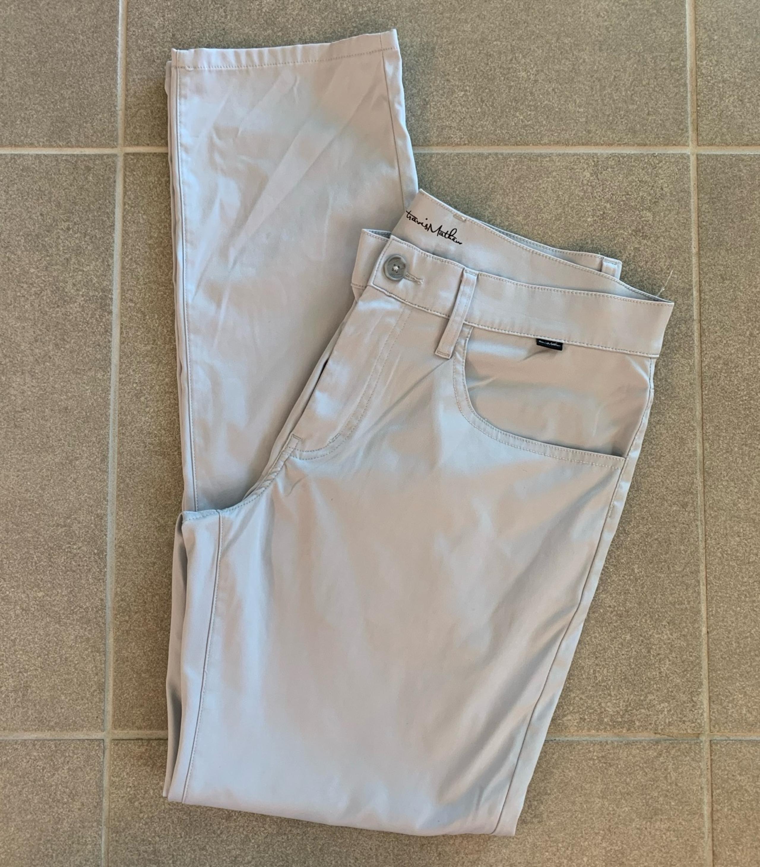 Travis Mathew Chino Pants Men’s 32x31 Gray Stretch Golf Performance Lightweight