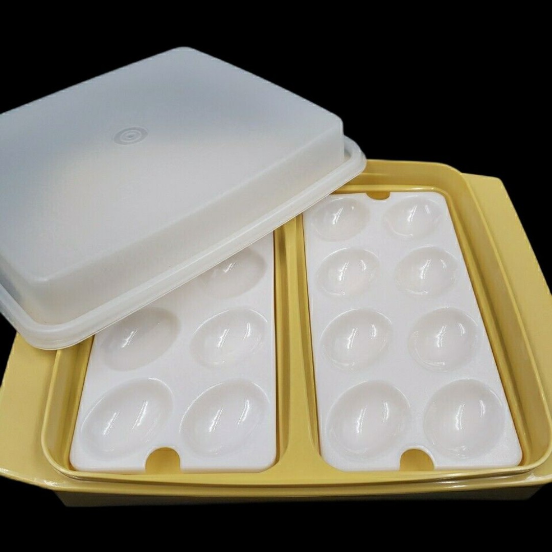 Vintage Tupperware Deviled Egg Keeper Serving Tray Carrier Container 723