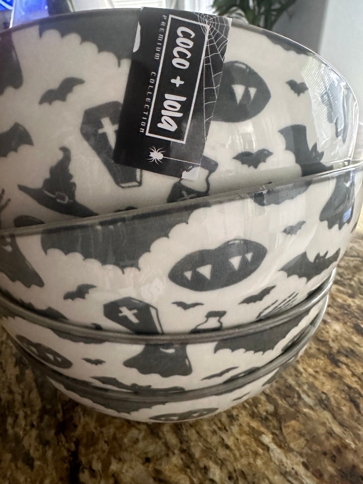 Coco & Lola bowls set of 4