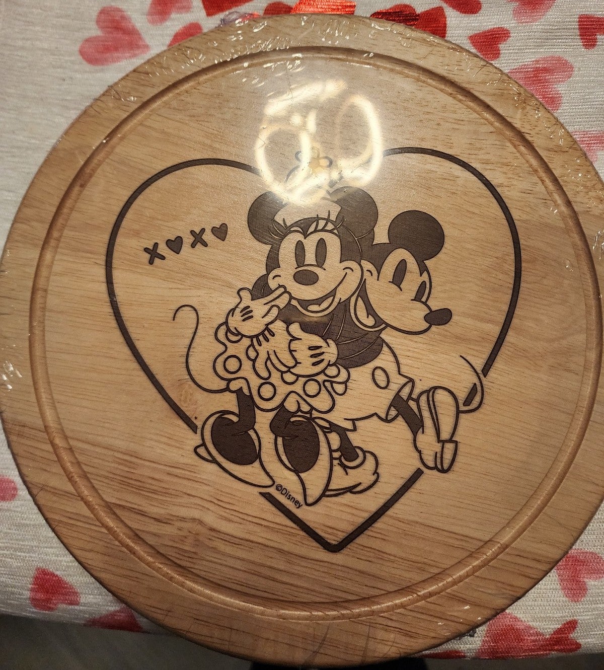 Mickey & Minnie Heart Wooden Circo Cheese Valentines Board w/4 cheese tools