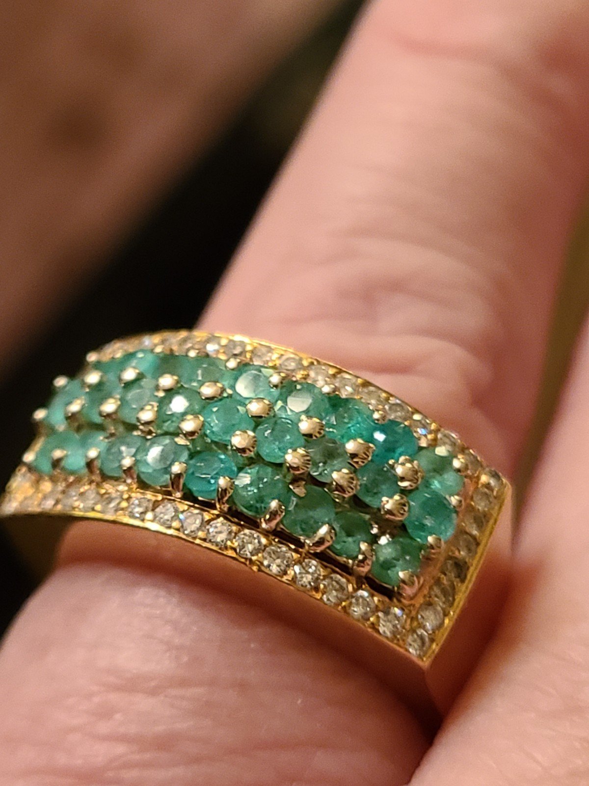 18k gold emerald ring