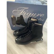CCM Women’s Black Pirouette Figure Skates Size 9 BLACK Men’s Pristine Unisex