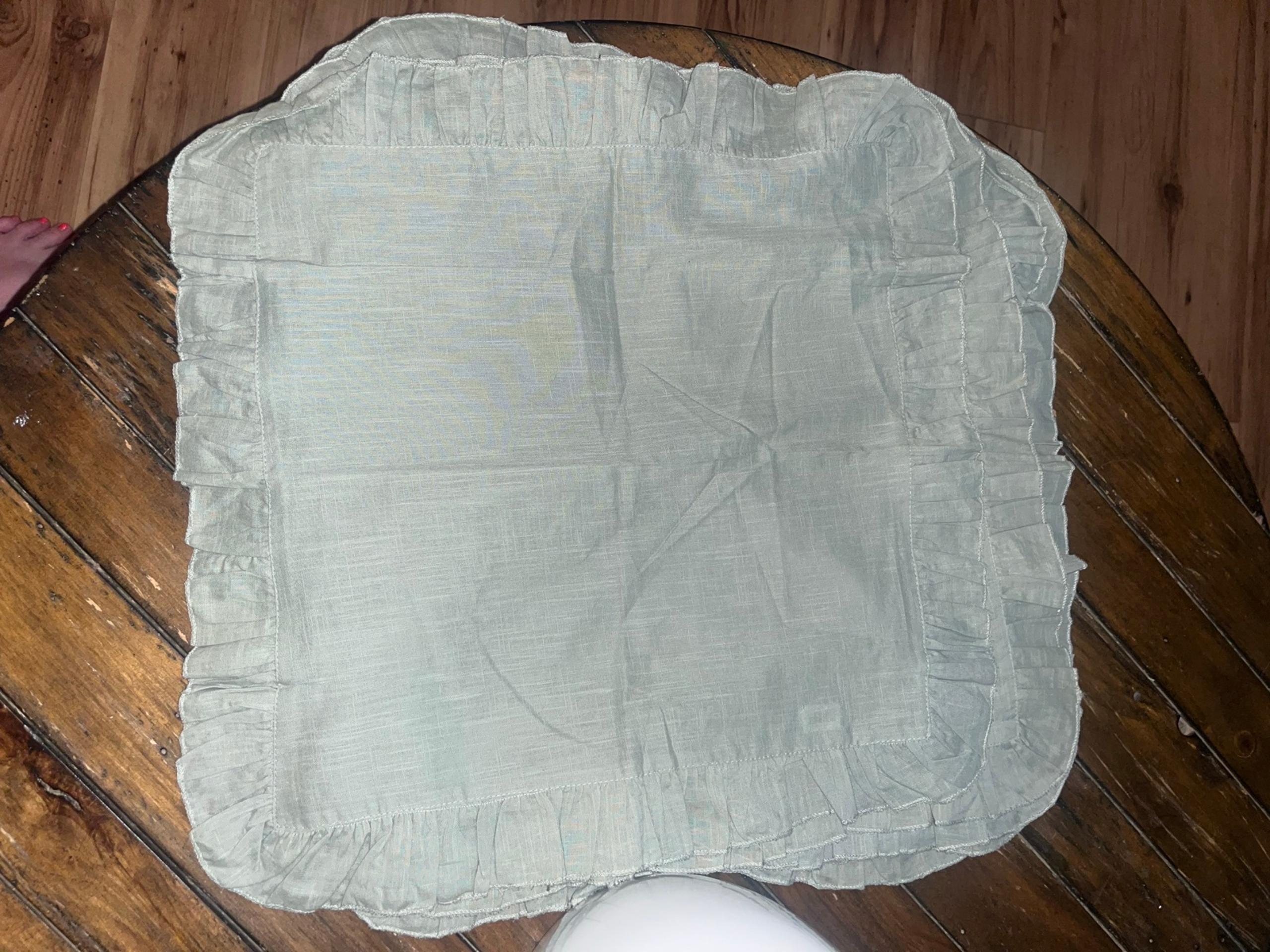 Pier One Imports ruffled sage green napkins 6