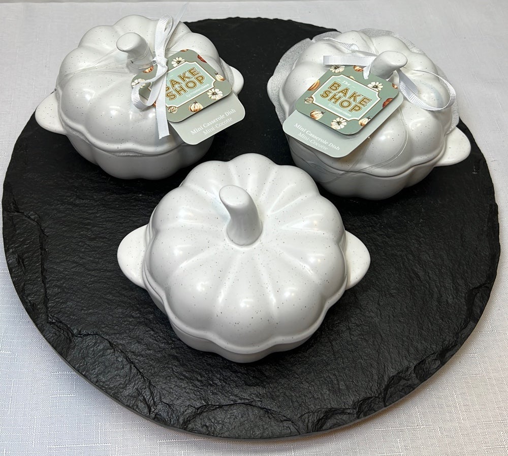 The Bake Shop Mini Pumpkin Casserole Dish - Set of x3