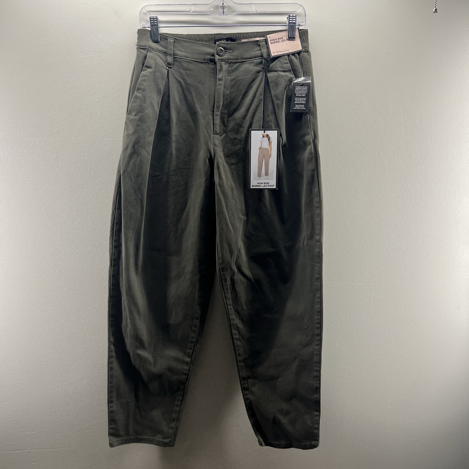 BCBGeneration Pants High Rise Barrel Leg Green Size S Pleated Pockets Stretch