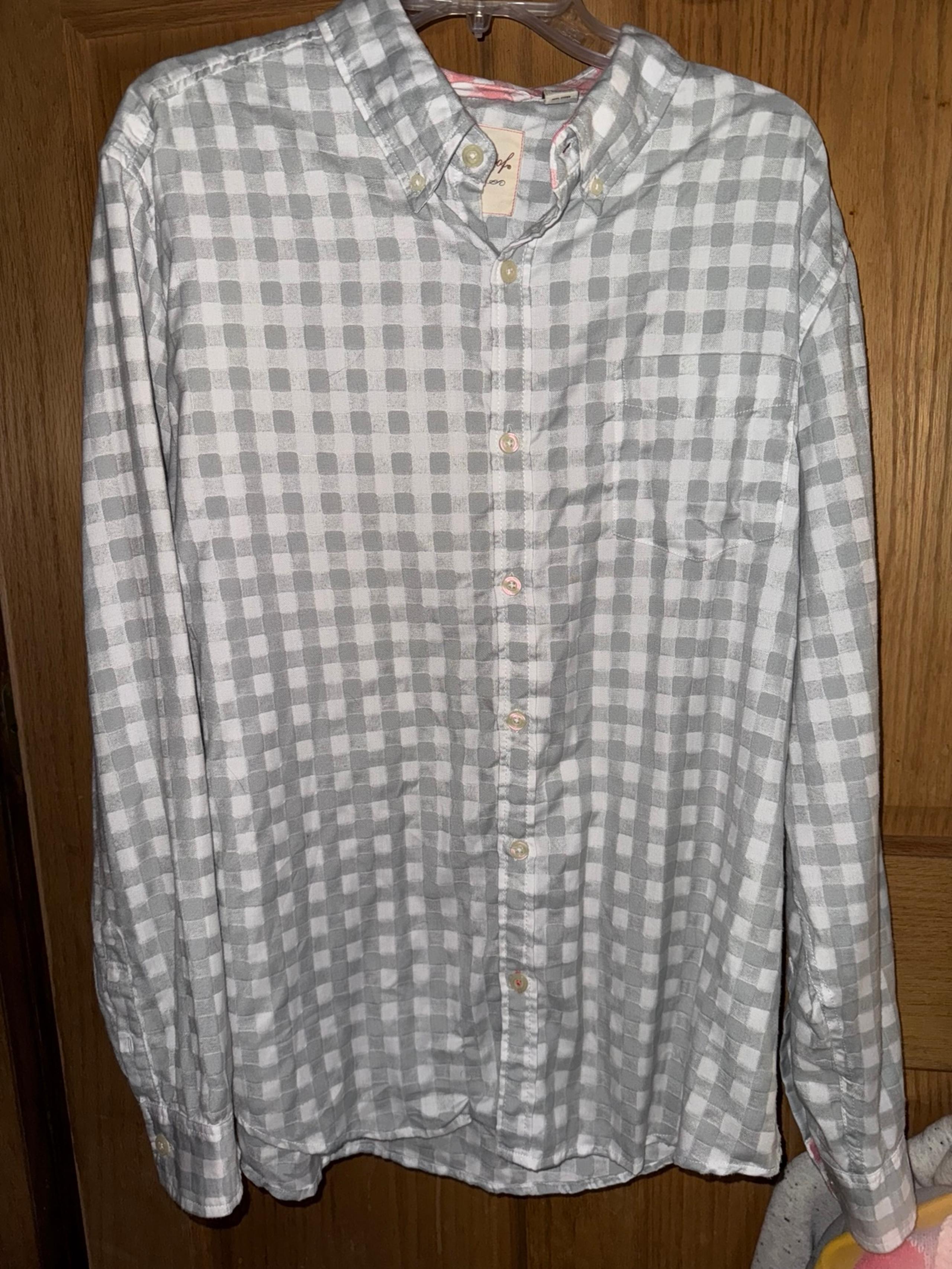 Original Weatherproof Vintage large checkered, gray, and white with peach dress