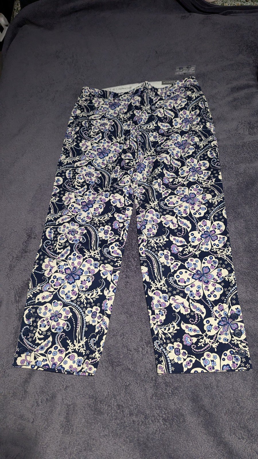 Free shipping- New with tags Talbot's Perfect Crop Pants size 6
