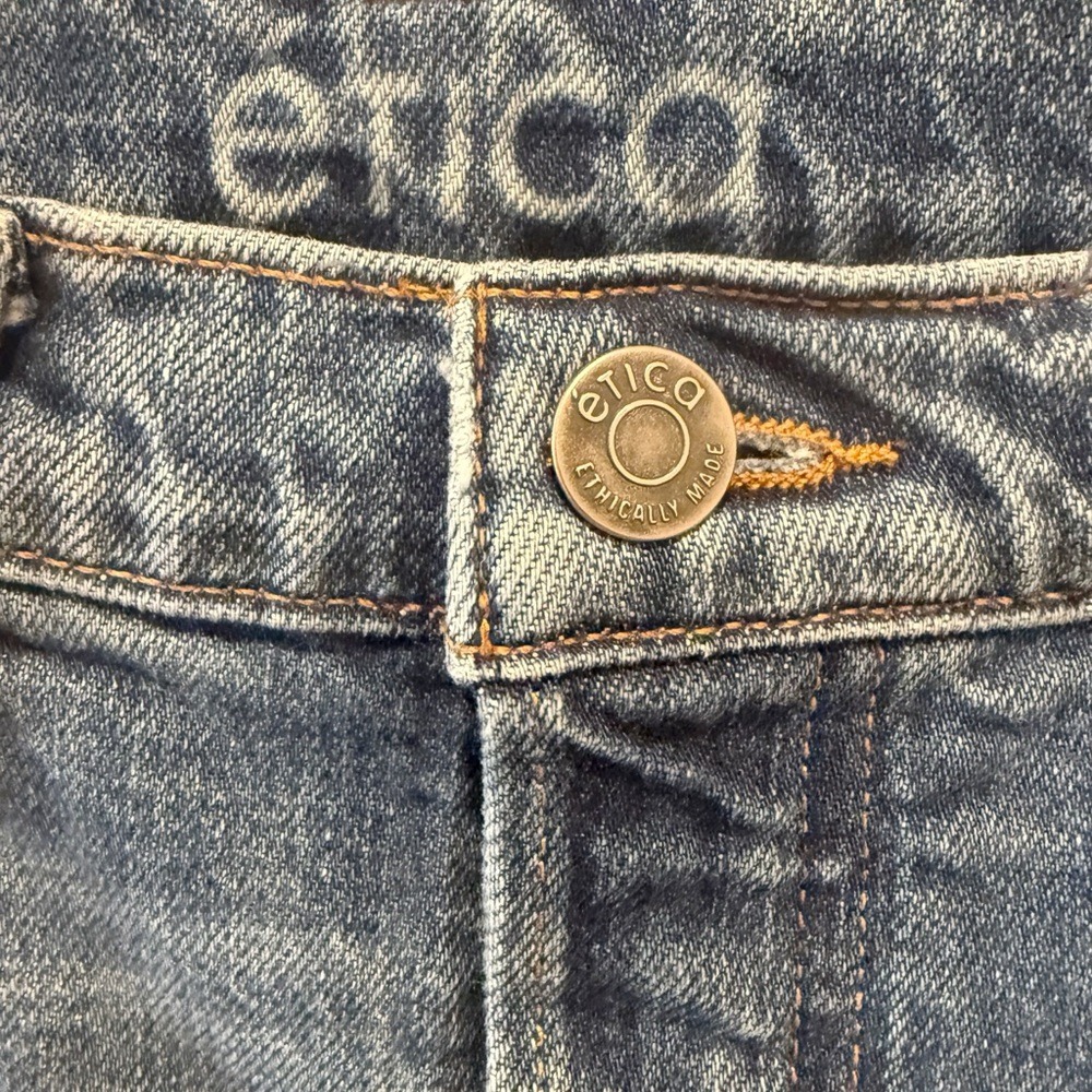 ETICA Tia Vintage Straight Crop Jeans in size 26