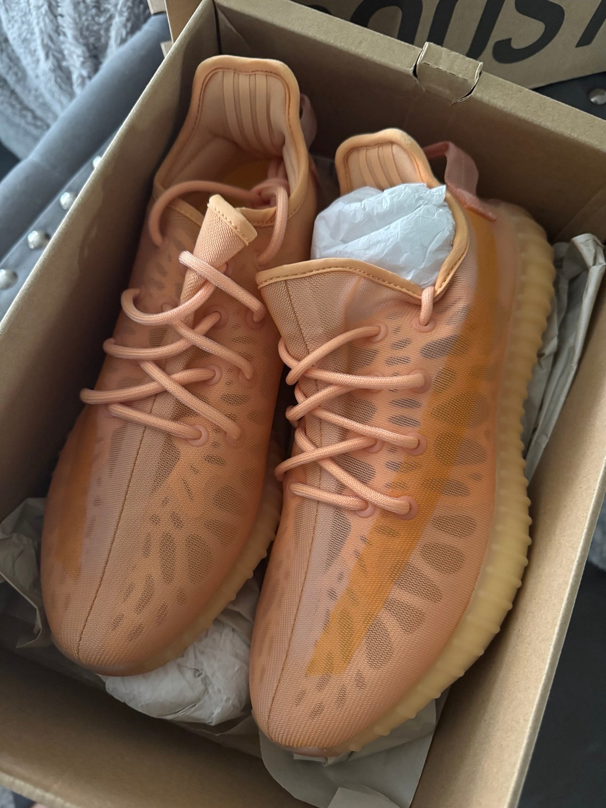 350 V2