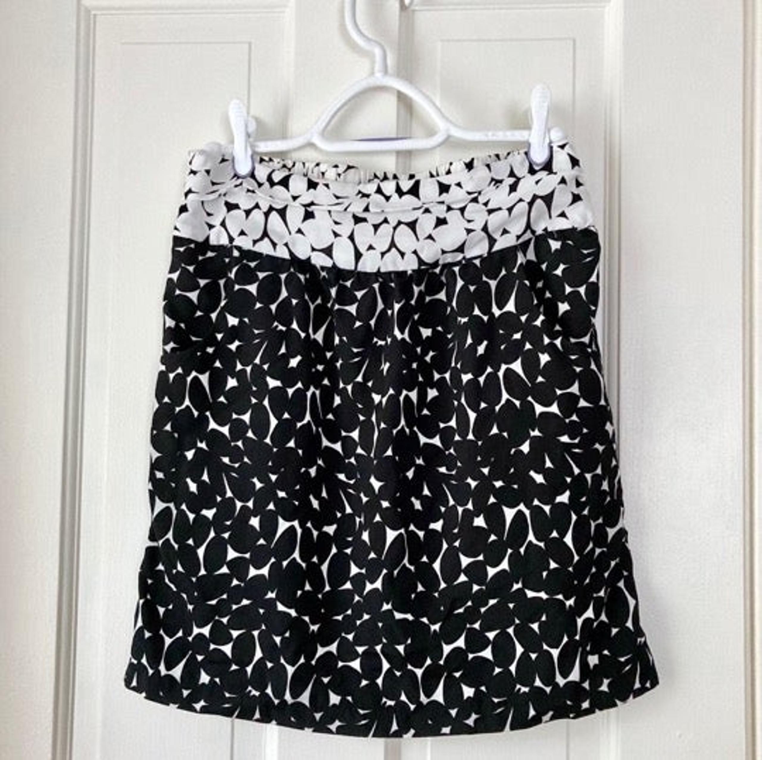 New York & Company Skirt, Black and White, Size XS