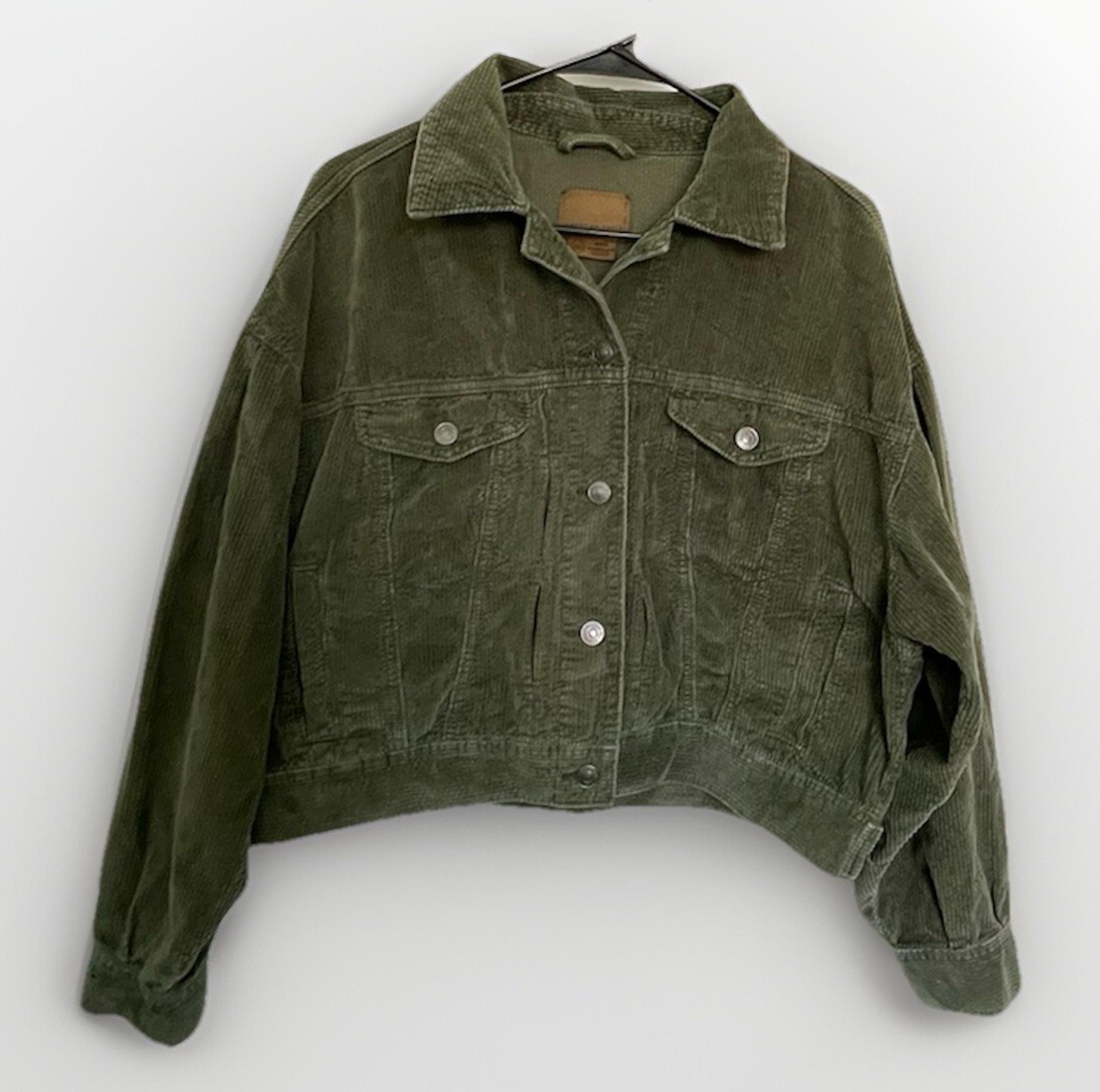 American Eagle AE Curduroy Cropped Jacket Green Button Down 4 Pockets Sz Medium