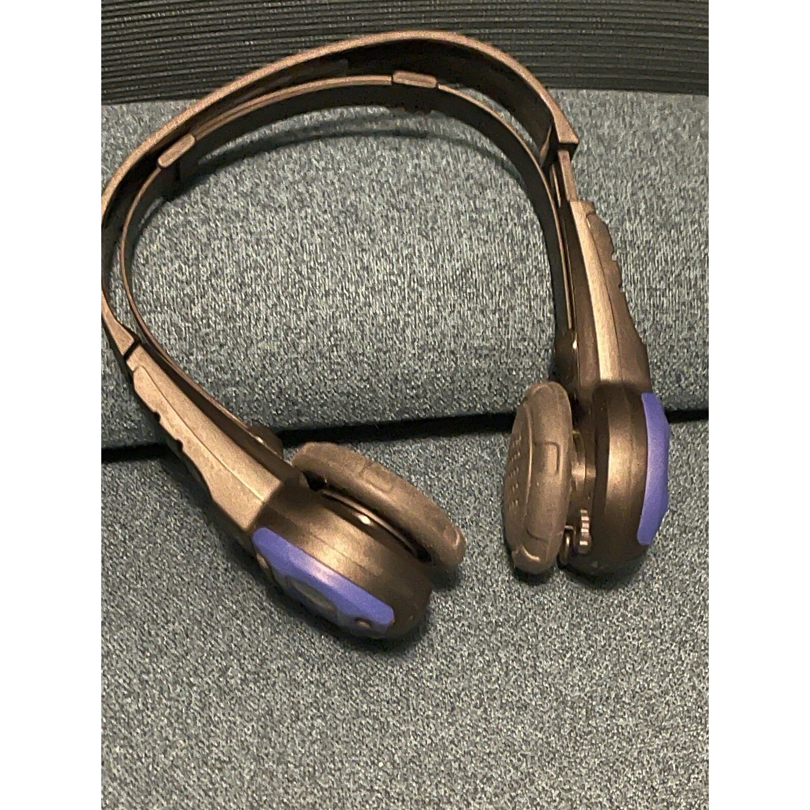 Aiwa Cross Trainer HR-SP75 Black AM/FM Super Bass Stereo Radio Headset
