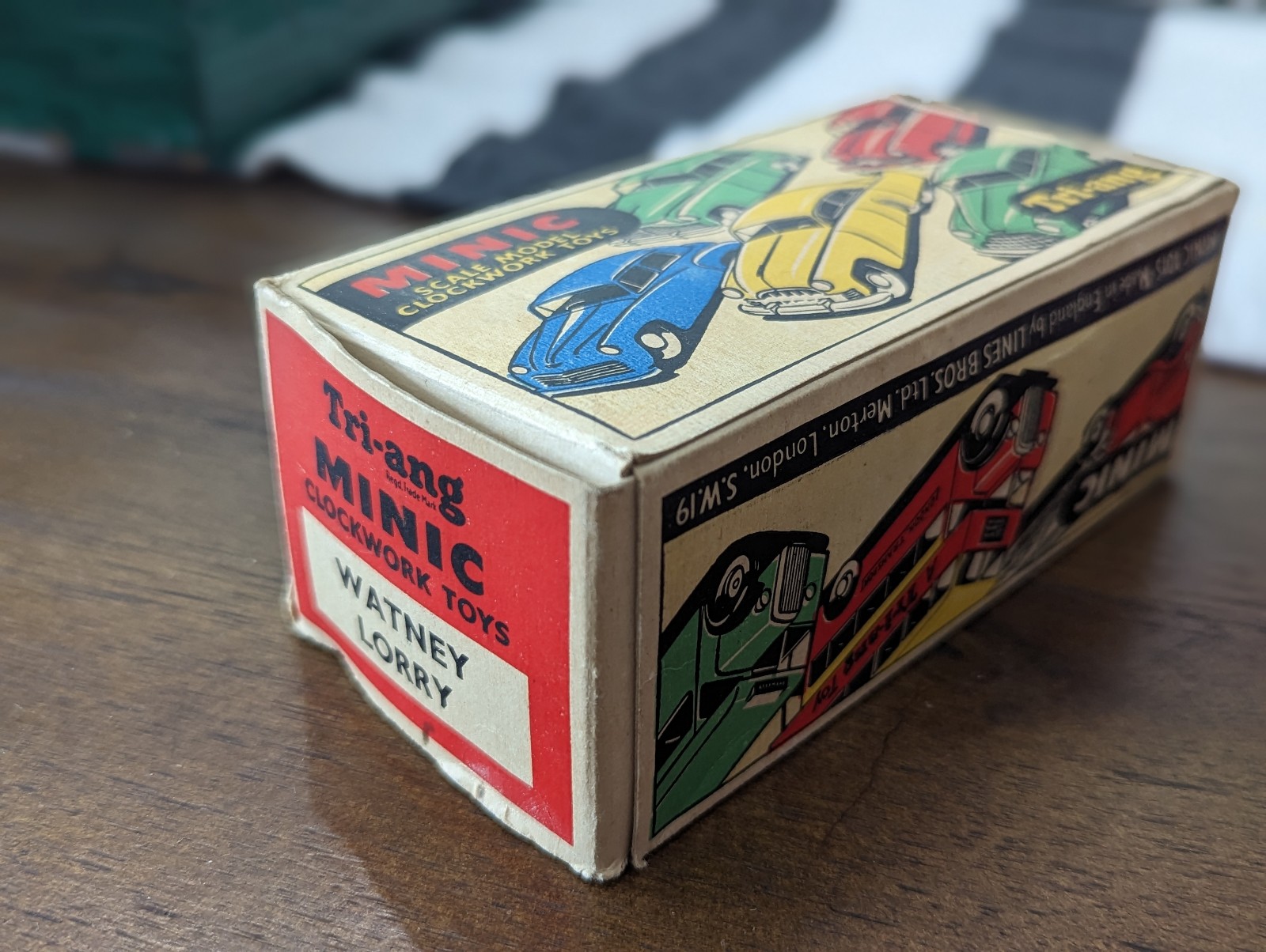 Vintage Tri-ang Minic Watney Lorry wind up toy
