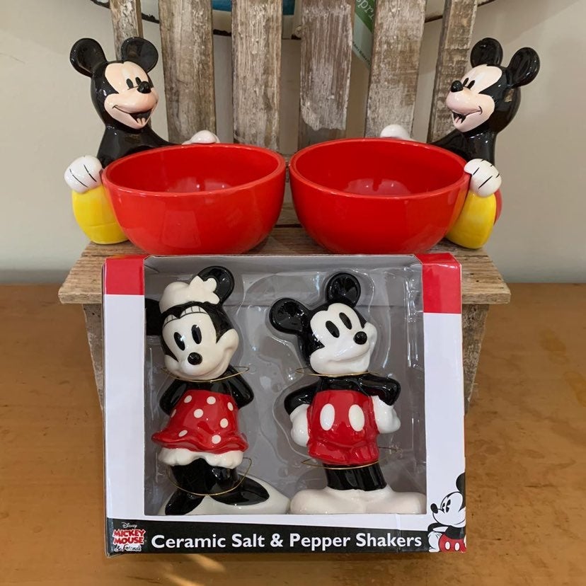 Disney Mickey Mouse Bowl bundle!
