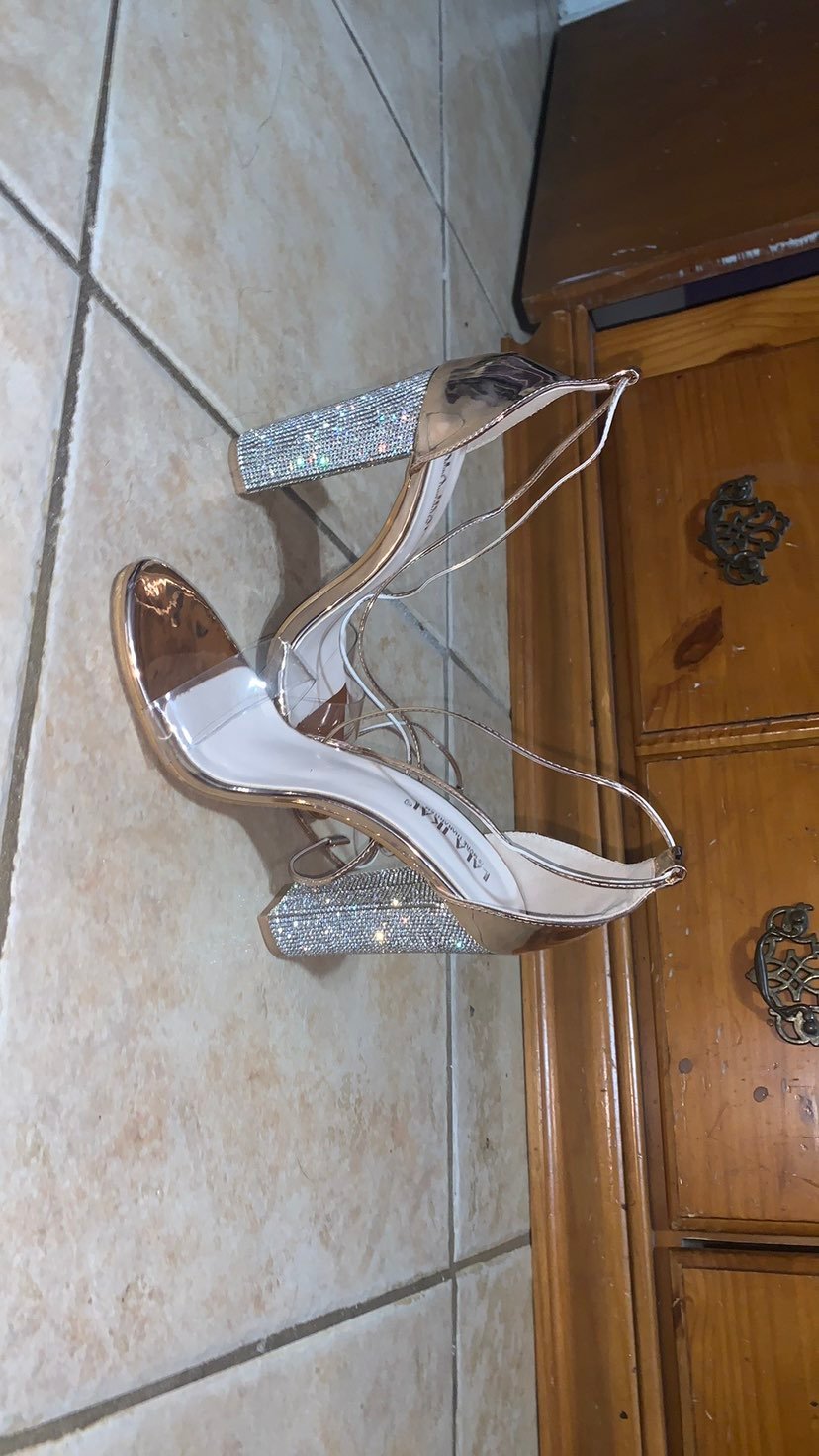 heels size 7