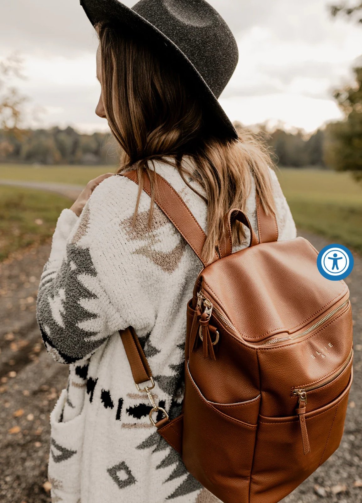 NEW Elkie & Co Capri diaper bag in saddle