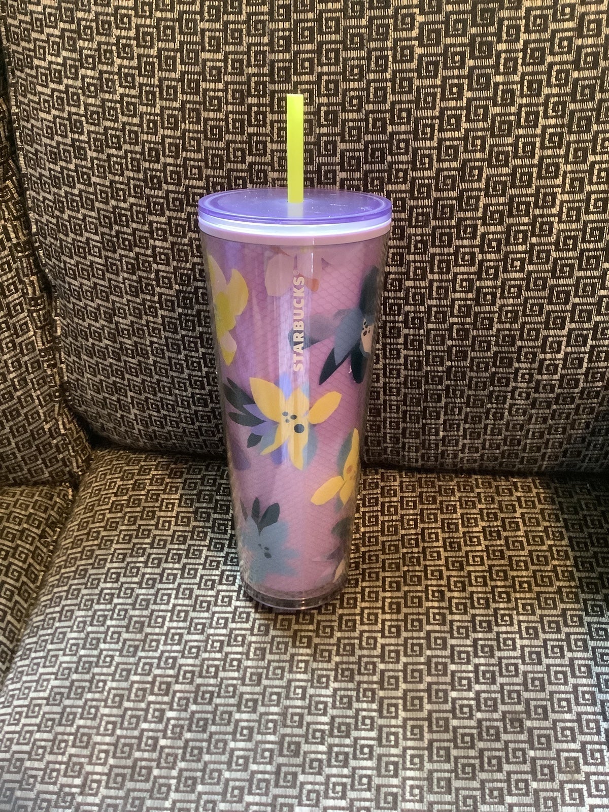 Starbucks Valentine’s 2023 Venti purple yellow floral cup, nwt