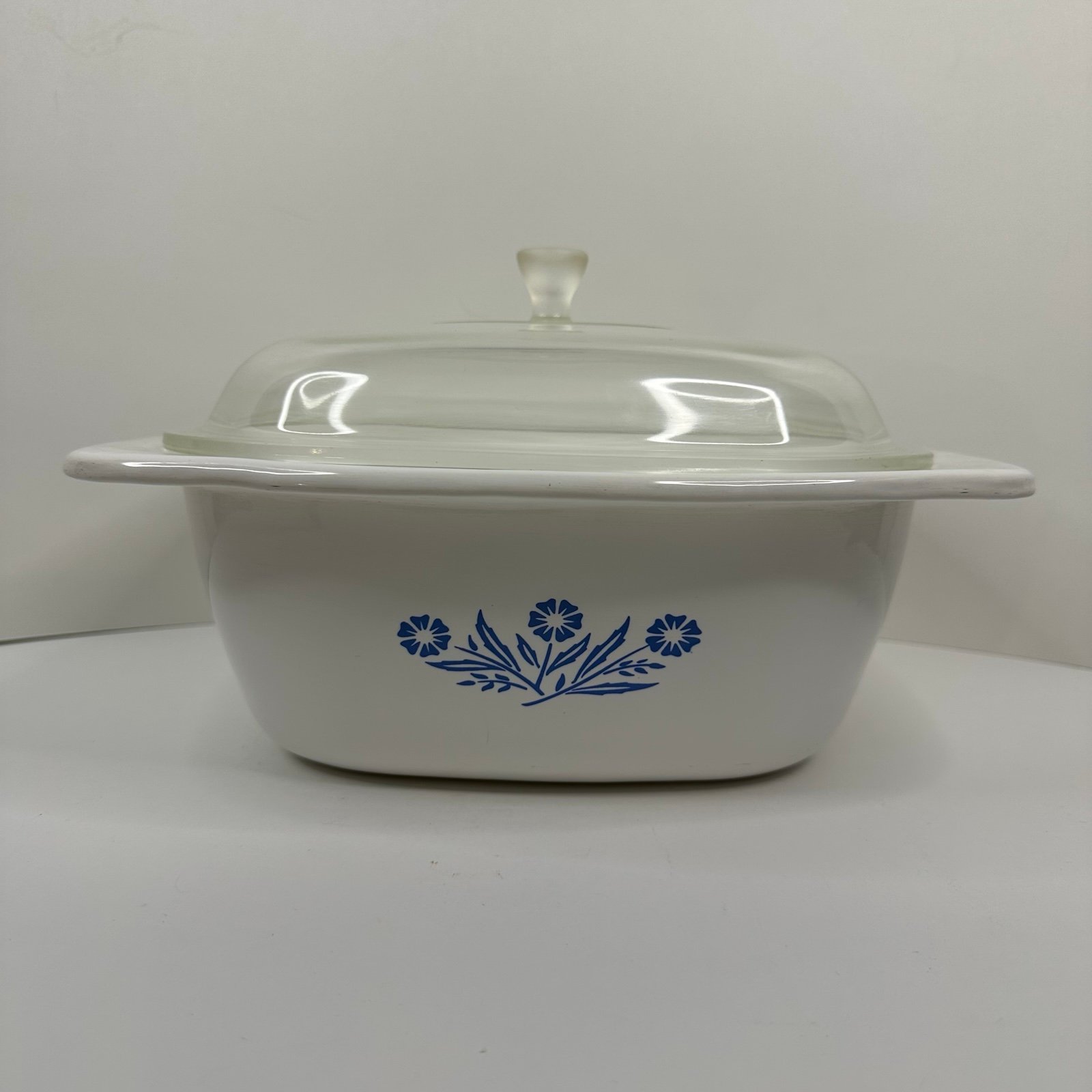 Vintage Corning Ware Blue Cornflower Dutch Oven, 5 Quart Casserole Dish P-34-B