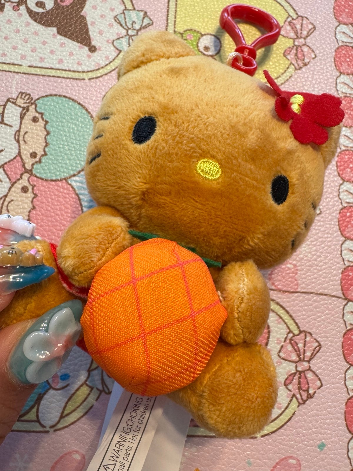 Sanrio x Hawai’i Dole Plantation: Exclusive Hello Kitty with Pineapple Keychain