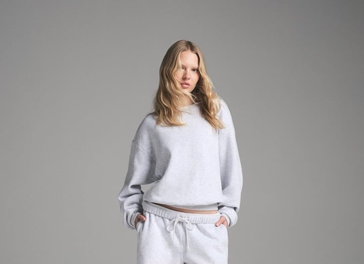 Skims Cotton Fleece Crew Neck Pullover in Light Heather Grey, Size X-Small