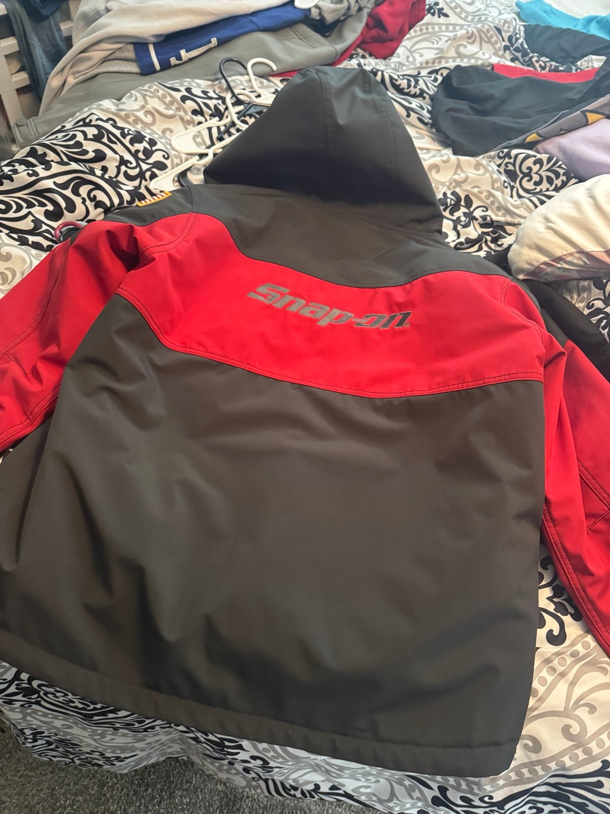 Snap on coat