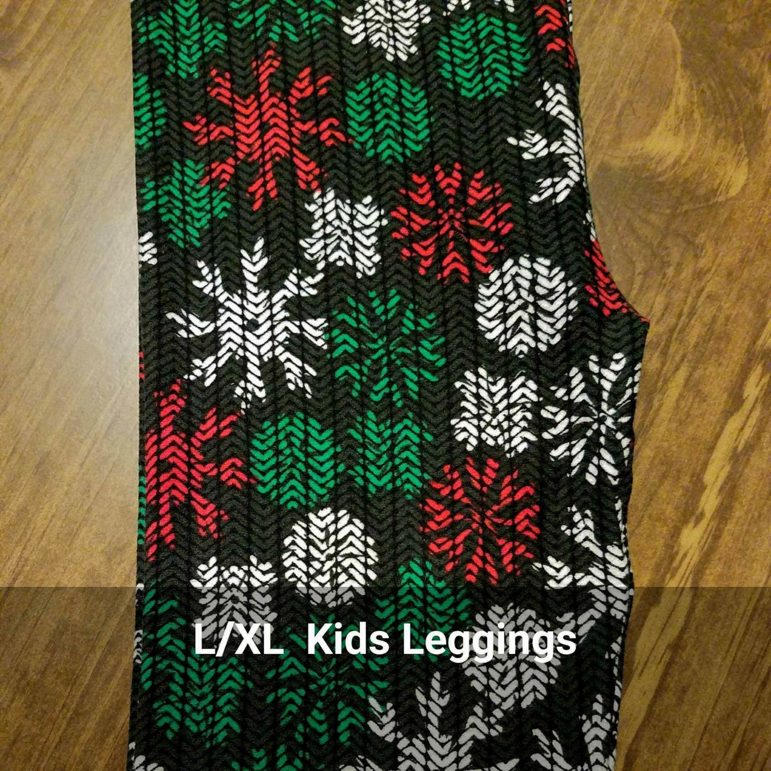 Lularoe kids holiday snowflakes l/xl htf