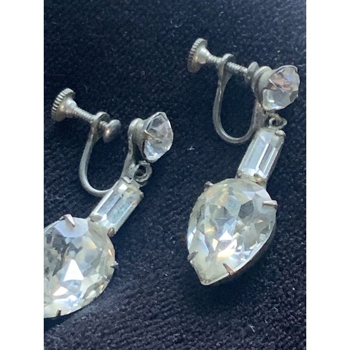 Vintage Silver Tone Rhinestone Screw Back Earrings Dangle Baguette Sparkle