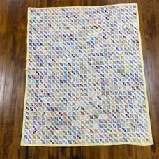 Vintage 4 Point Star Quilt 64” x 77”