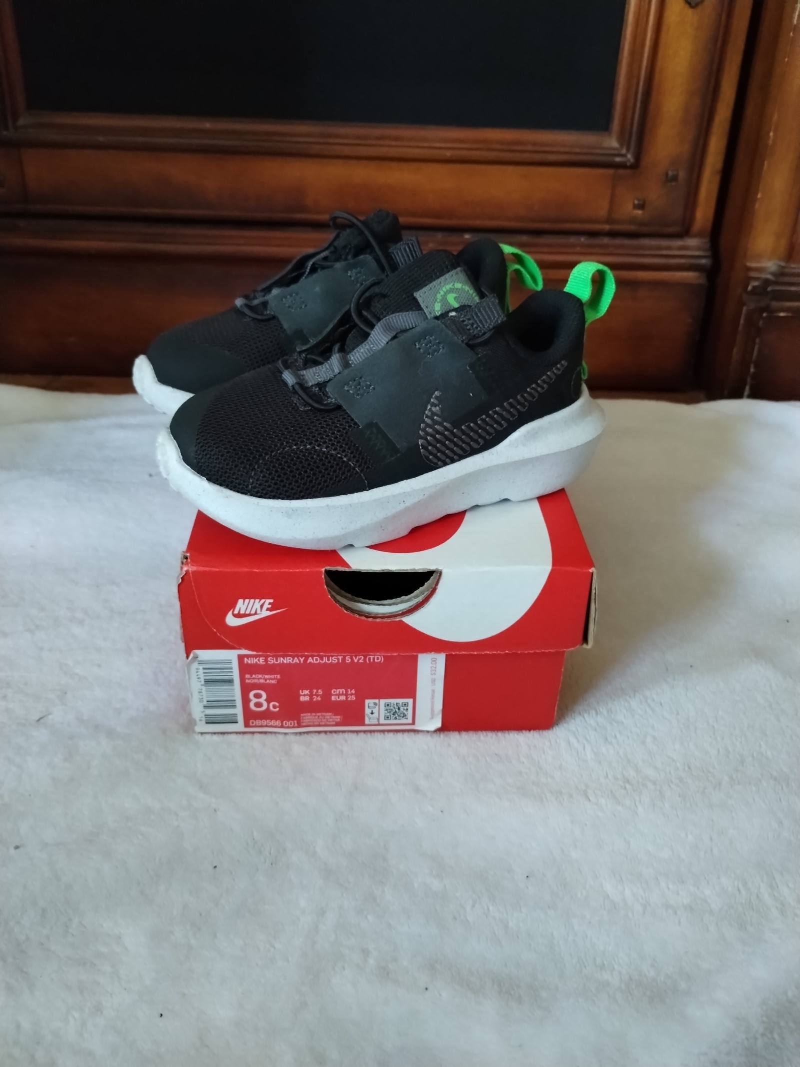 Nike Crador Impact Sneaker size 8C