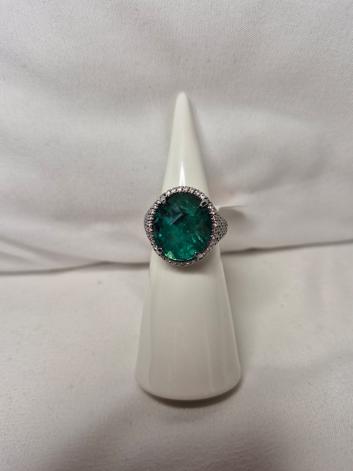 Bomb Party May Ring Size 6 on Hematite