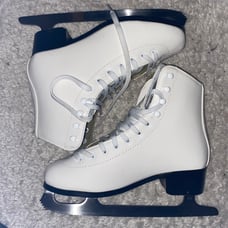 American Athletic Shoe Women's Tricot Lined Ice Skates
