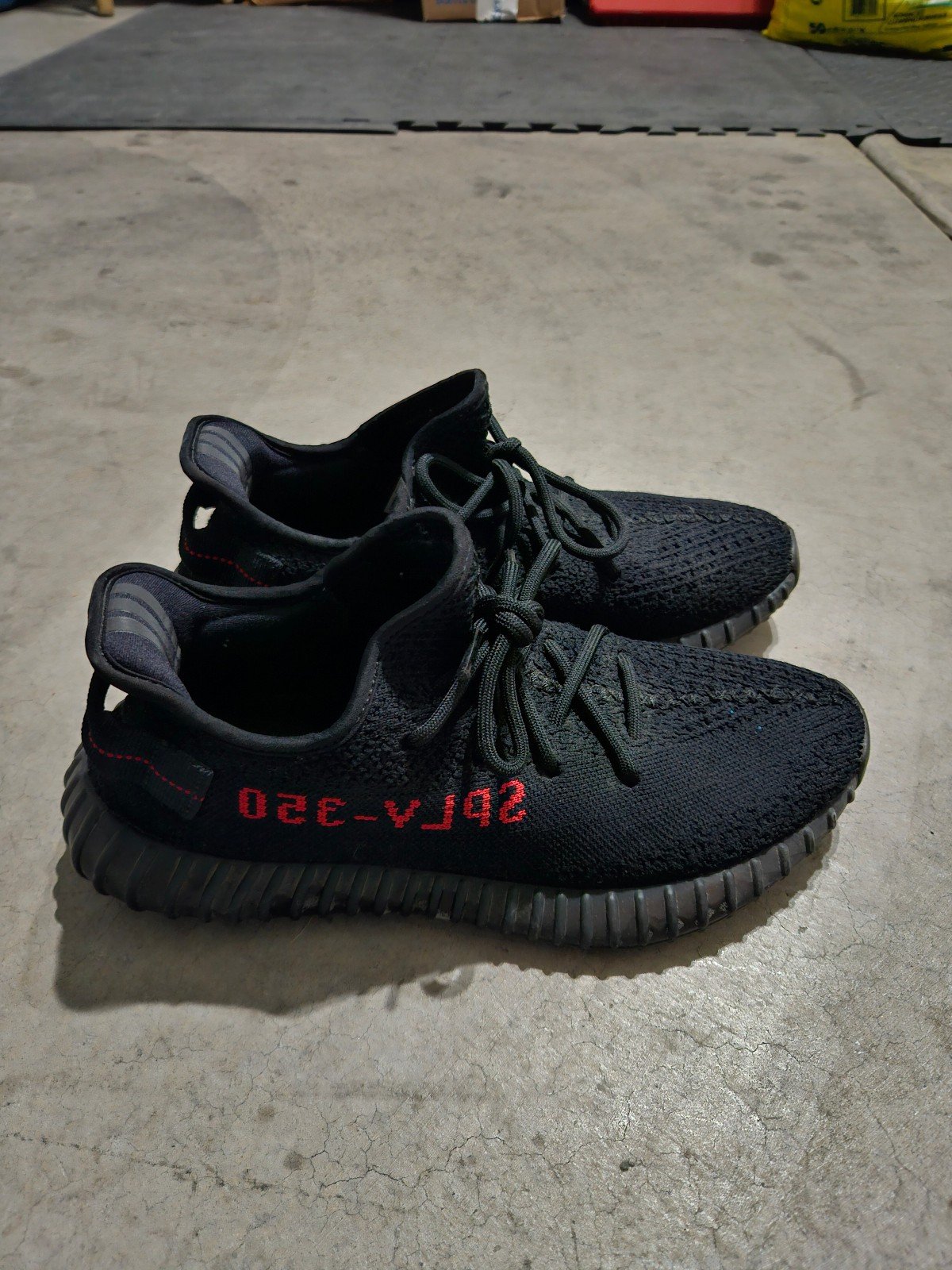 Adidas Yeezy 350 V2 Bred (2017) release