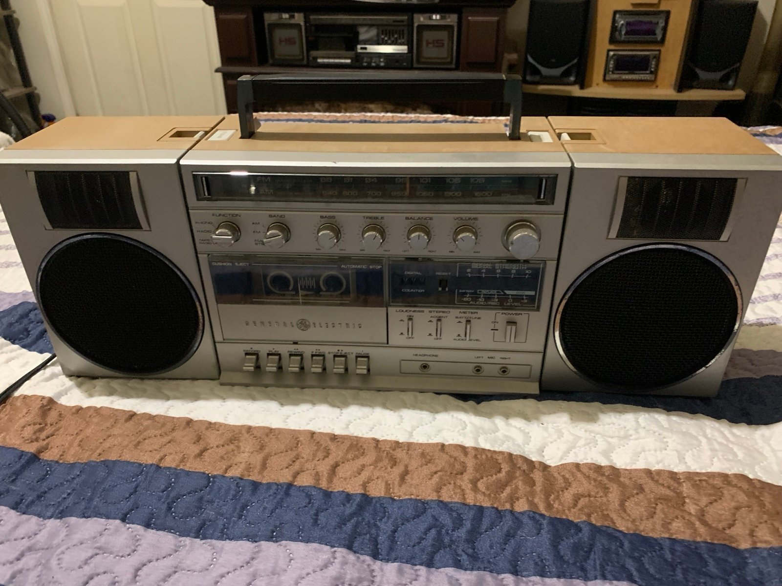 Vintage GE Boombox Model No.3-5263D