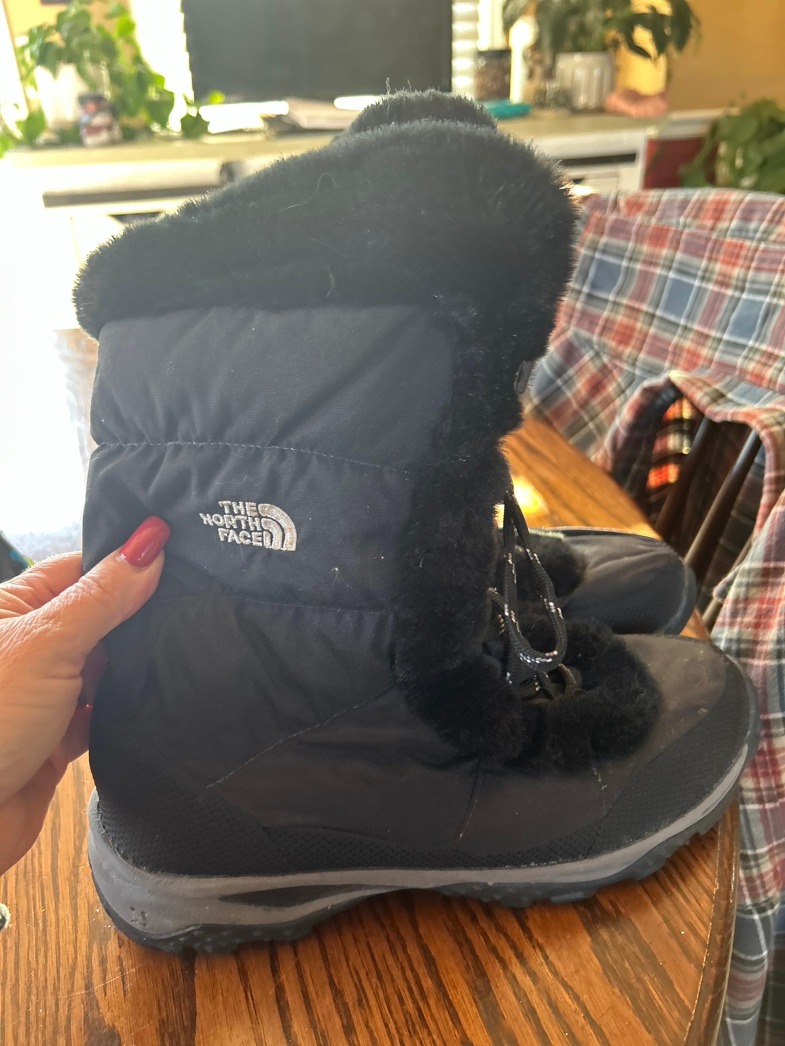 The North Face Nuptse Purna A0Z3 Black Suede Faux Fur Boots Womens 11 (n4d)
