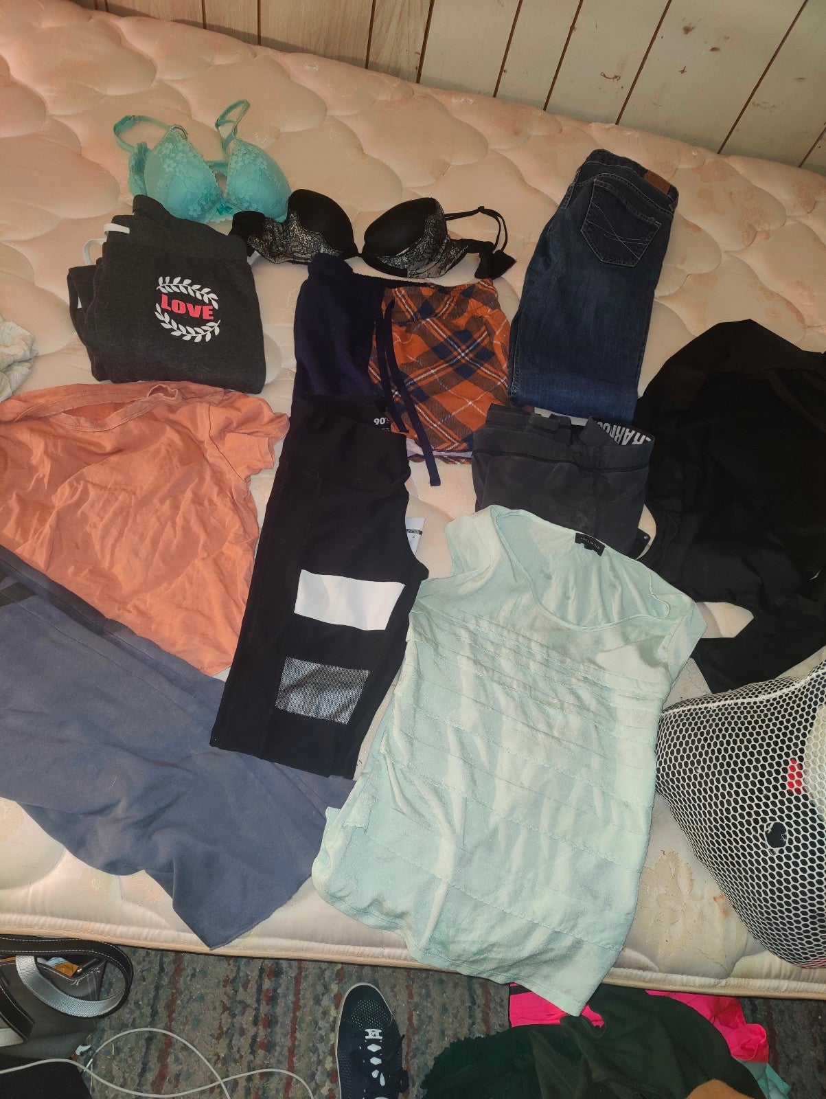 Women's / Juniors clothes lot