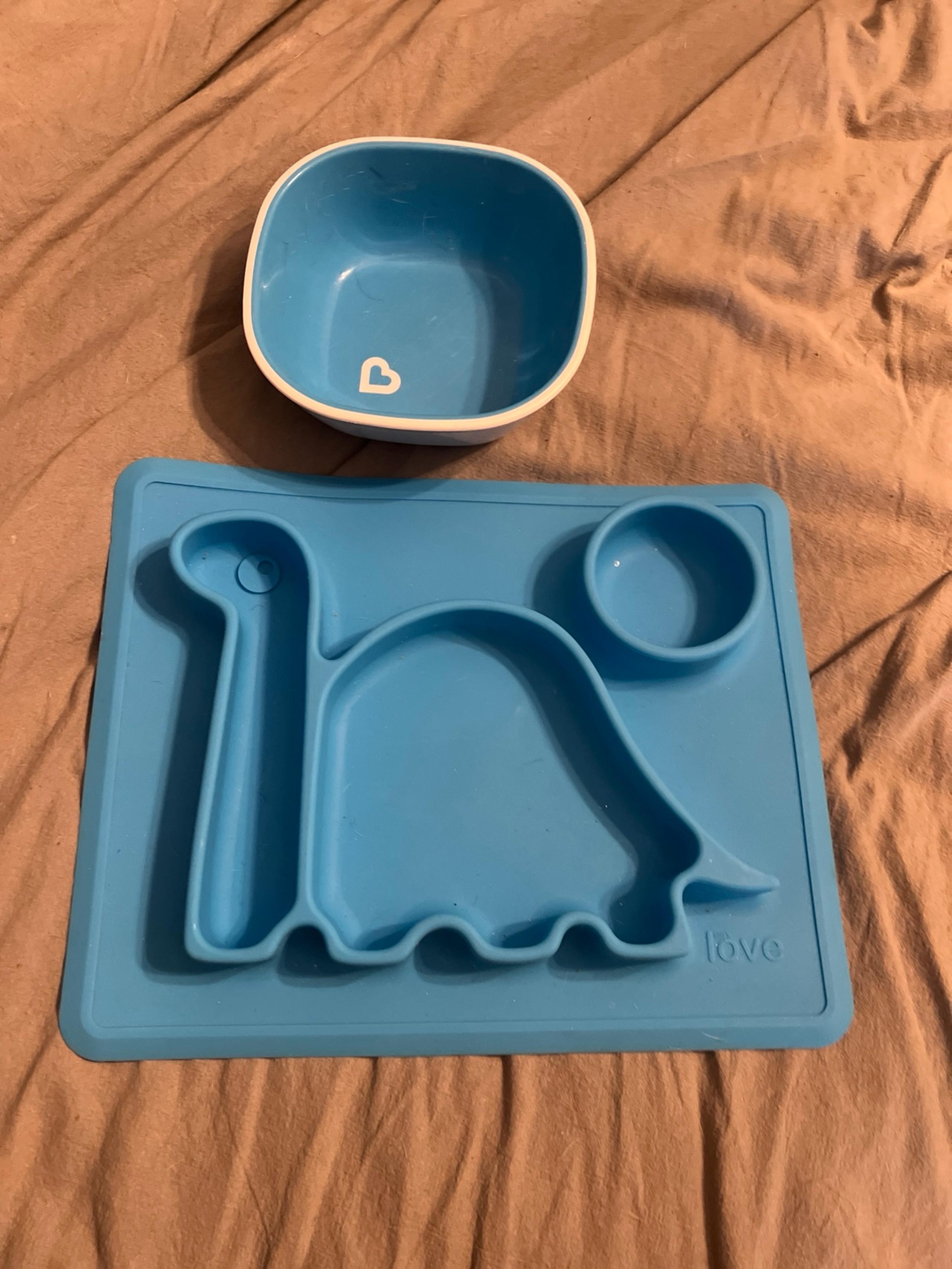 Munchkin & Love Feeding Bowls Like New