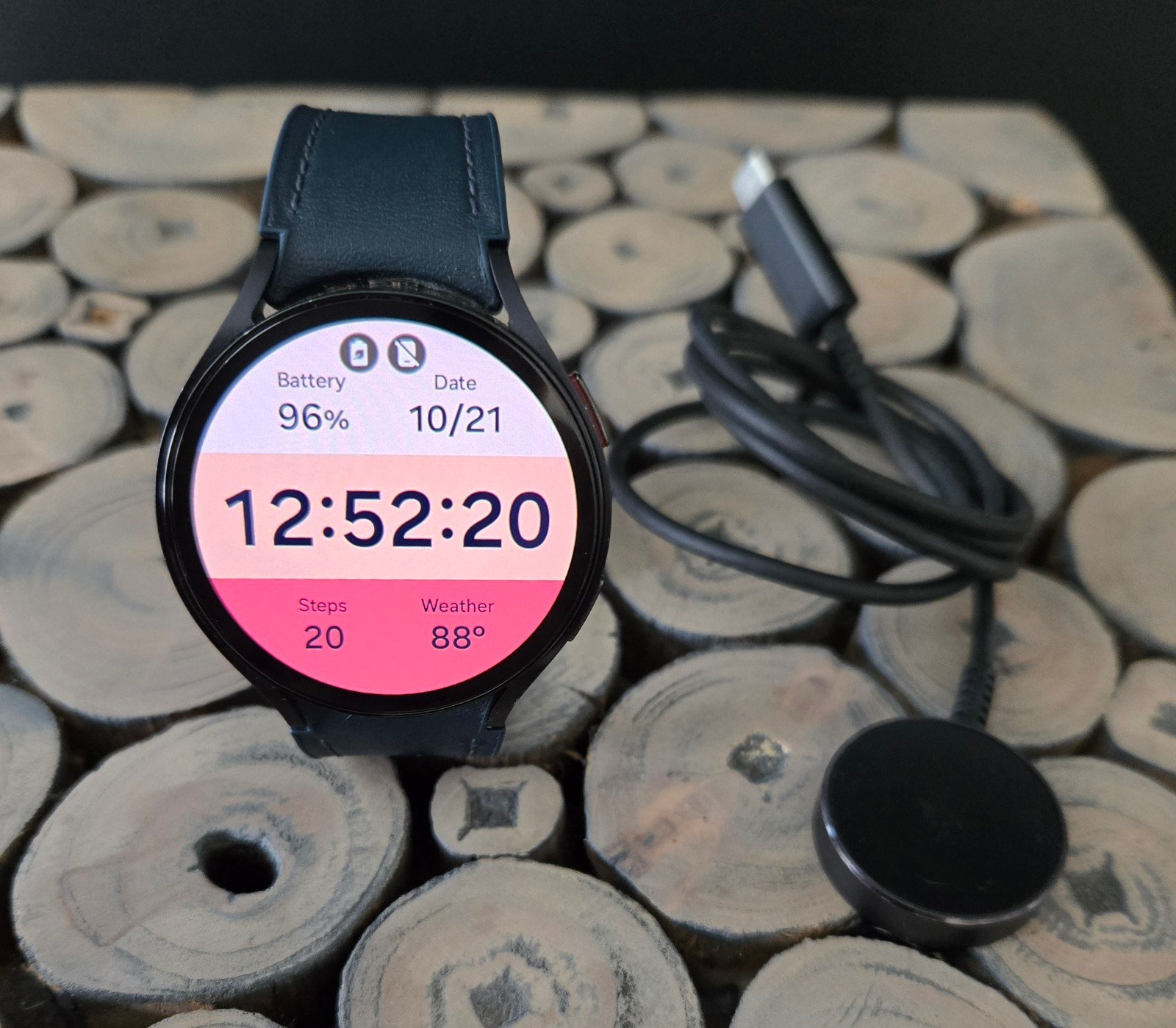 Samsung Galaxy 6, 44mm, graphite with navy eco leather band