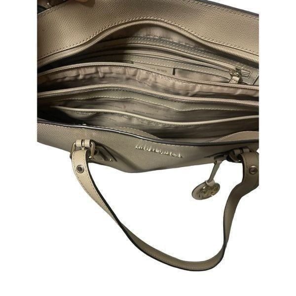 michael kors voyager medium crossgrain leather tote bag