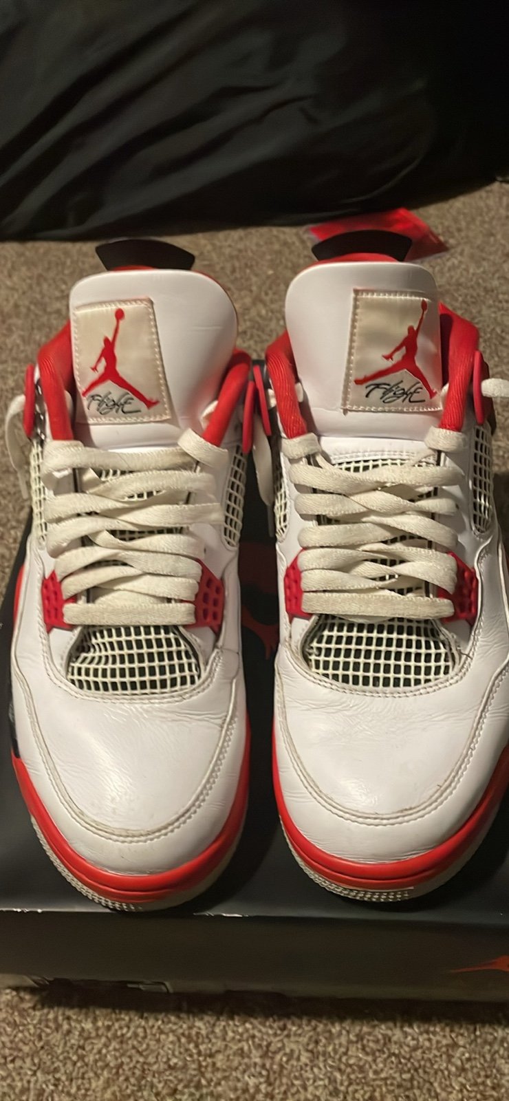 Jordan 4 fire red