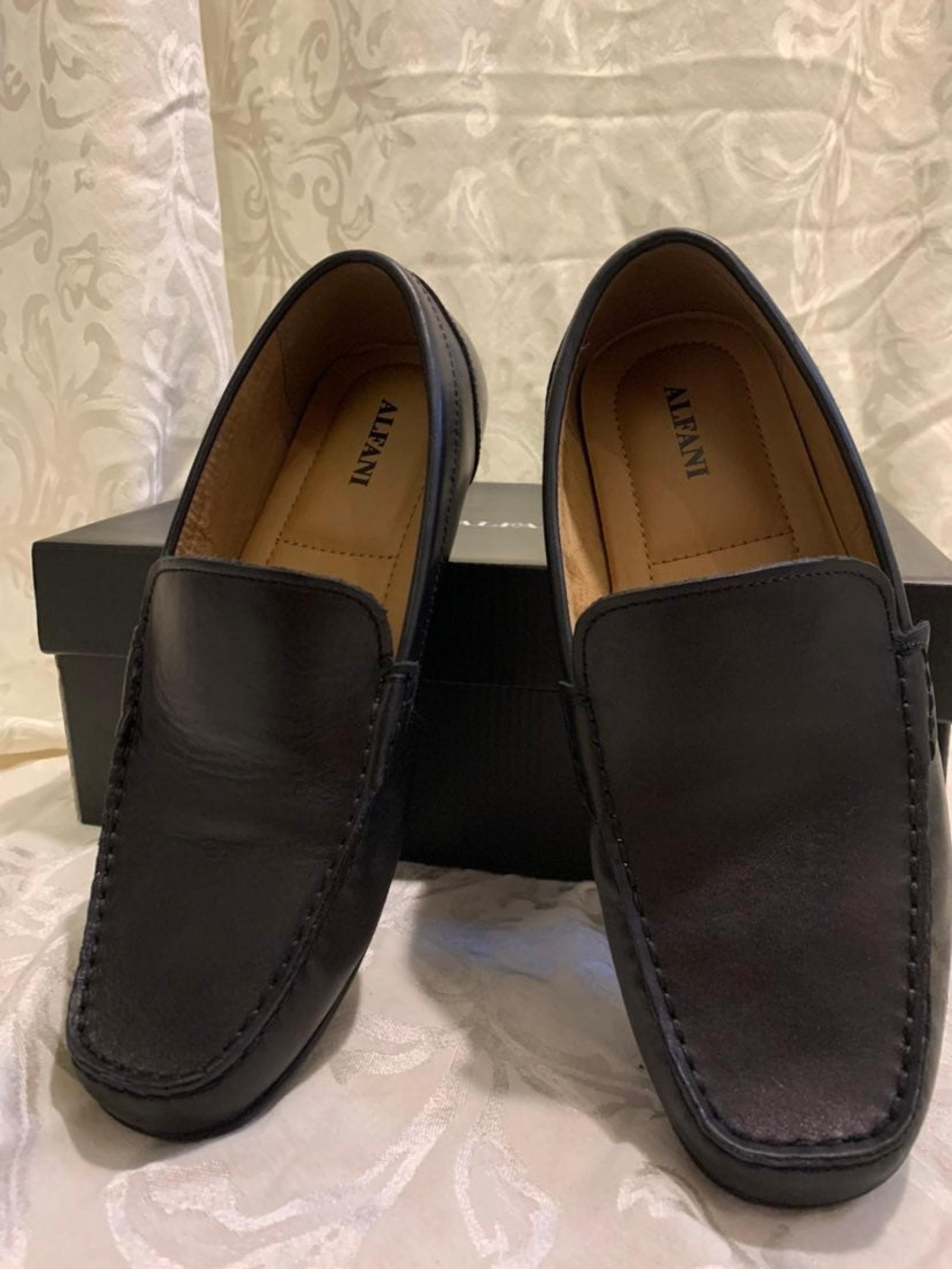 Gently Worm Mens Alfani Holden Black Leather Drivers-Size 8-with box