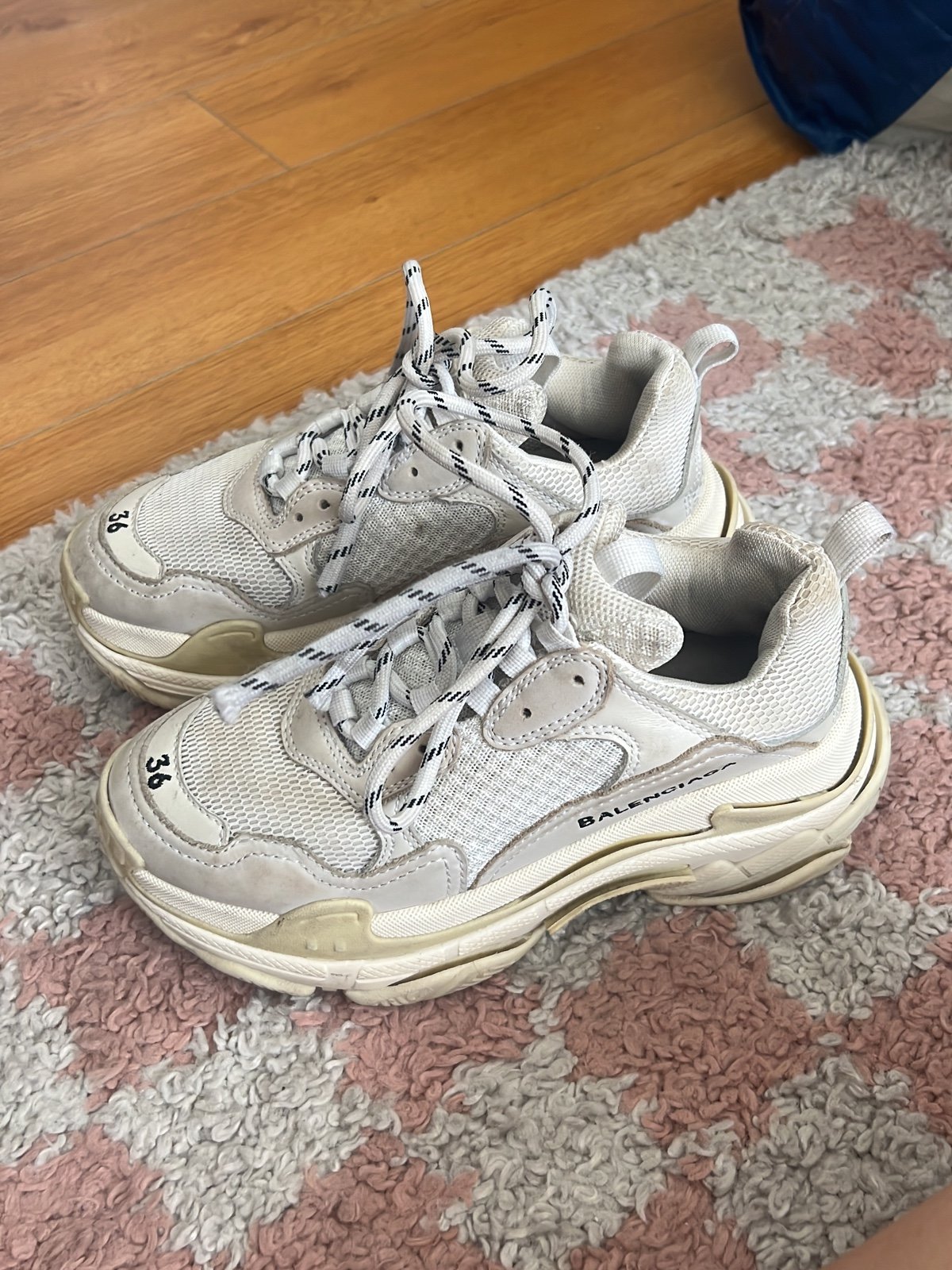 Triple S Sneaker