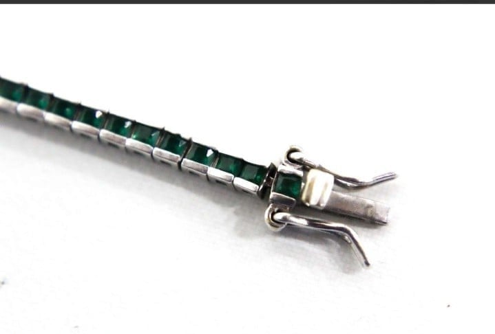 Vintage Emerald (Tested) and silver 925 tennis bracelet