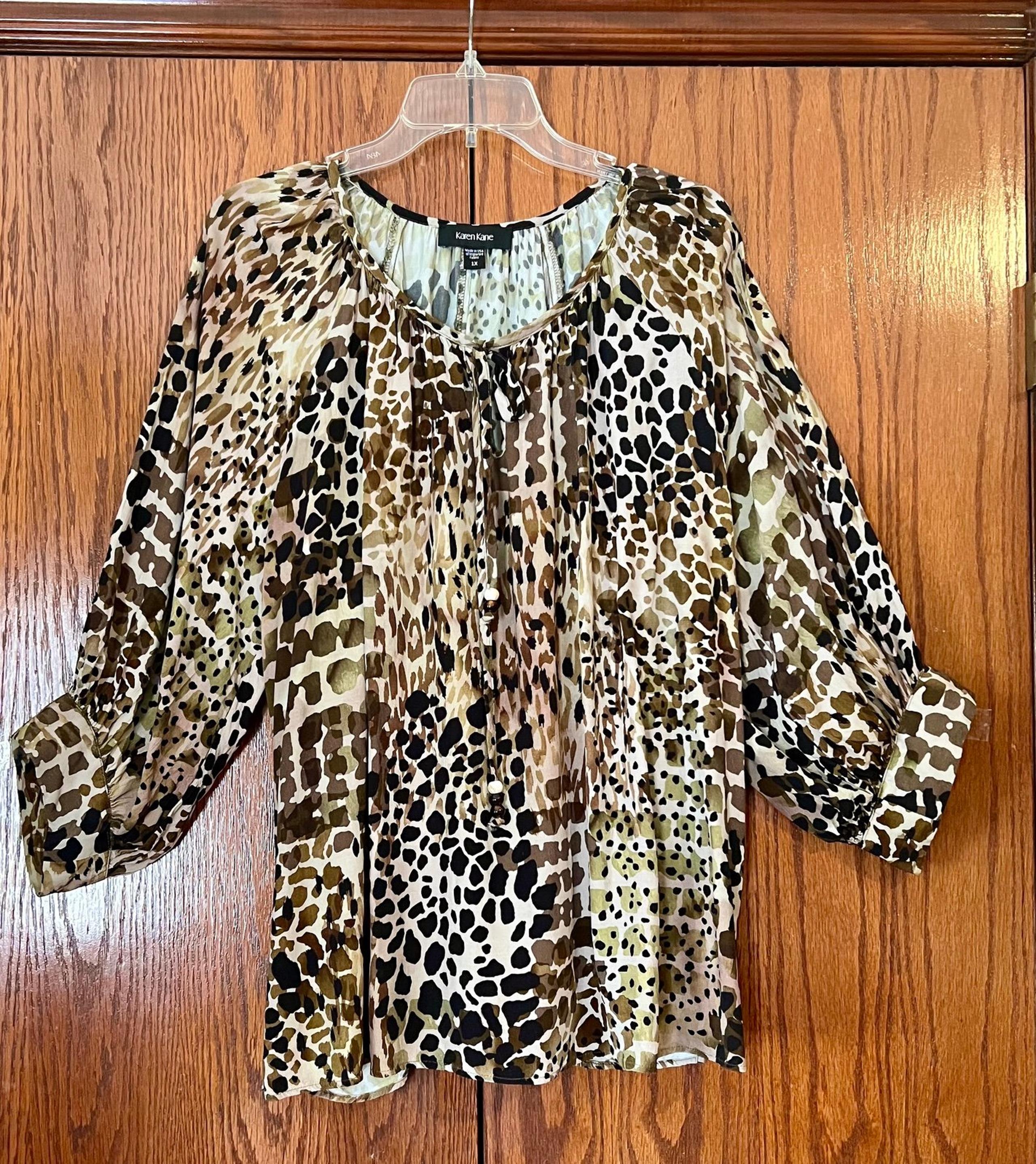 Karen Kane Women’s Sz-XL Animal Print Blouse Pre-loved