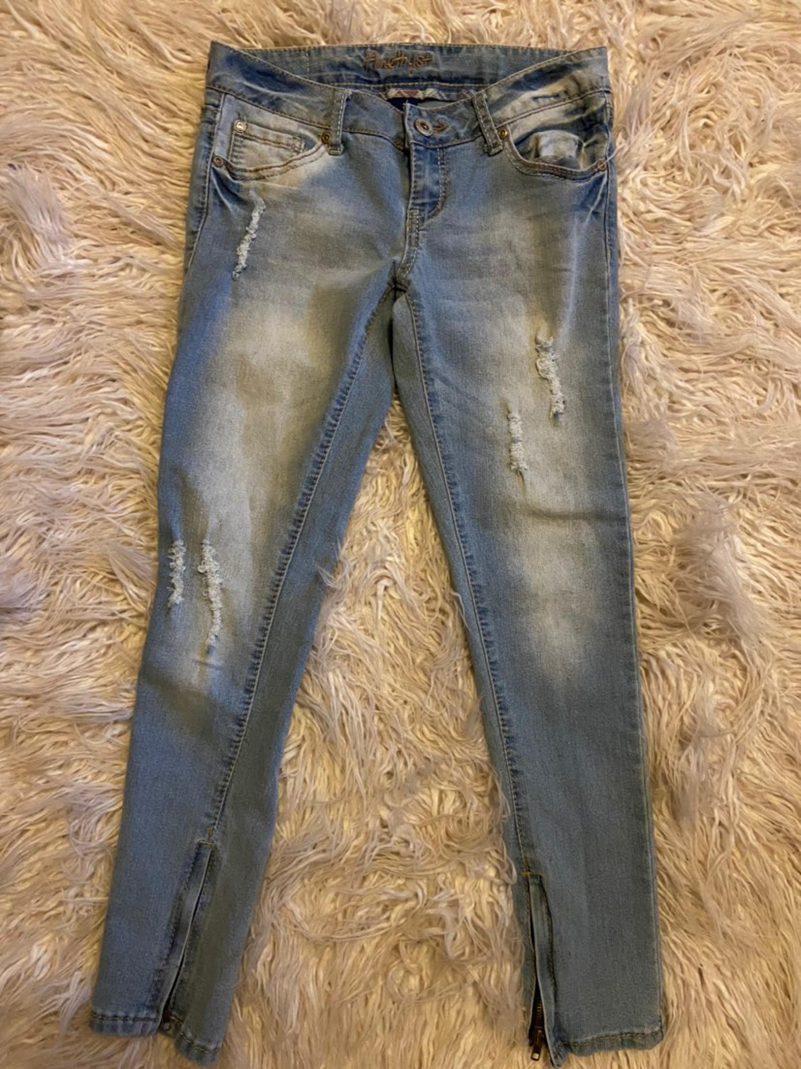 Amethyst Blue skinny Jeans size 3