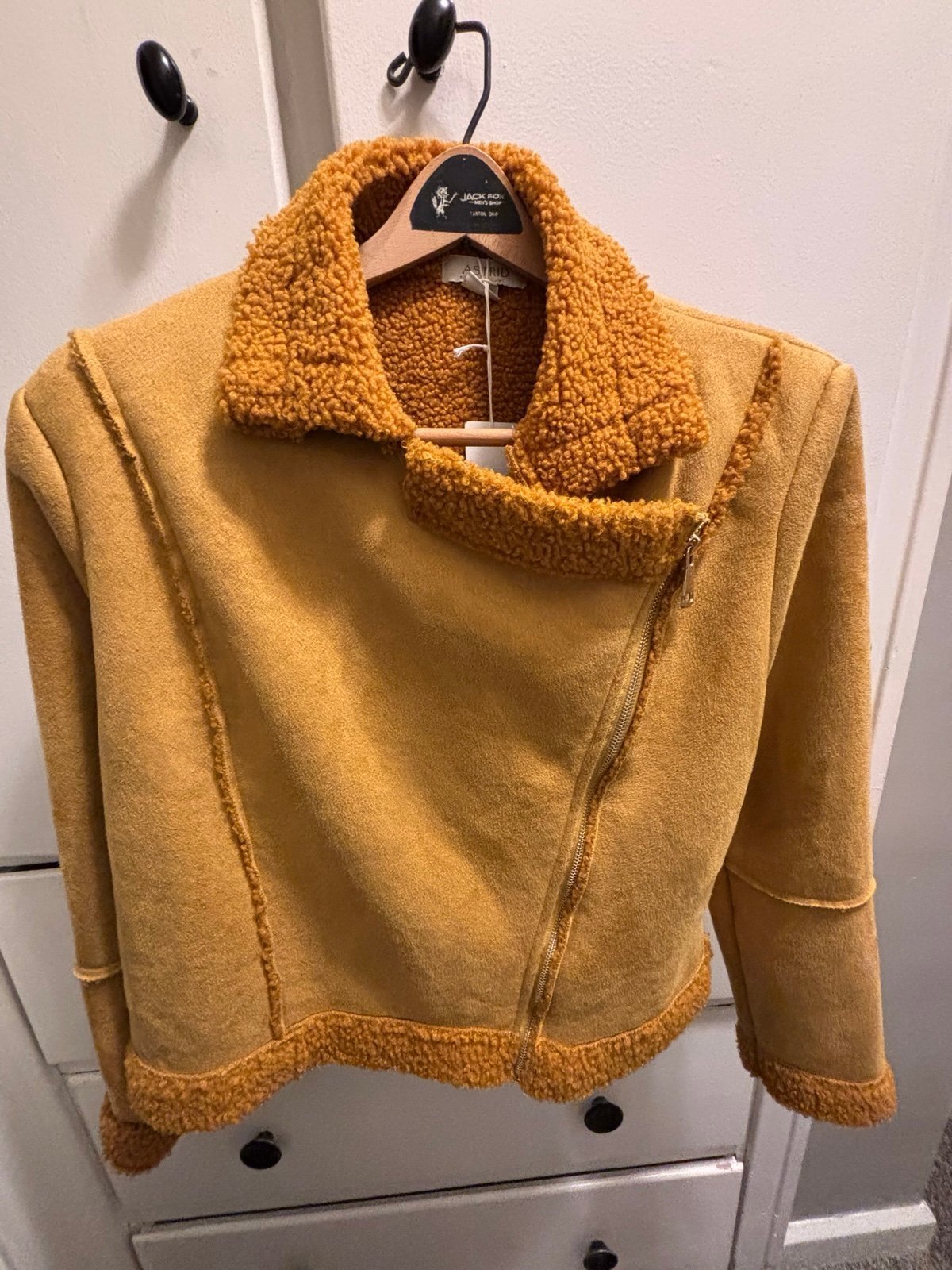 Short Astrid Suede Jacket