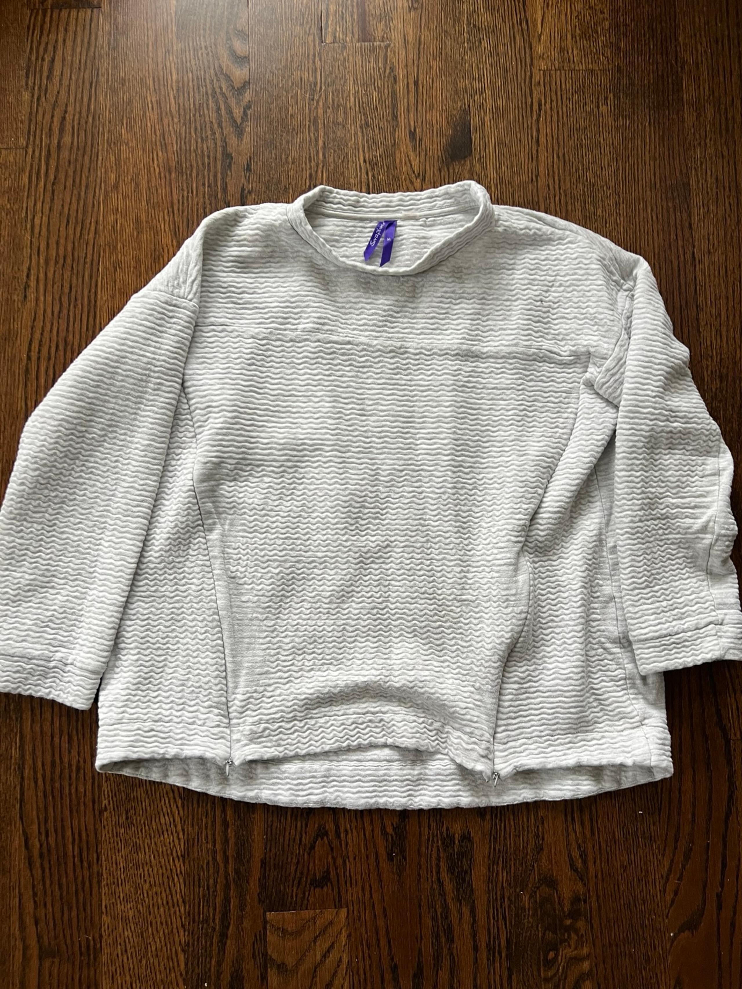 Seraphine maternity nursing sweater - size M