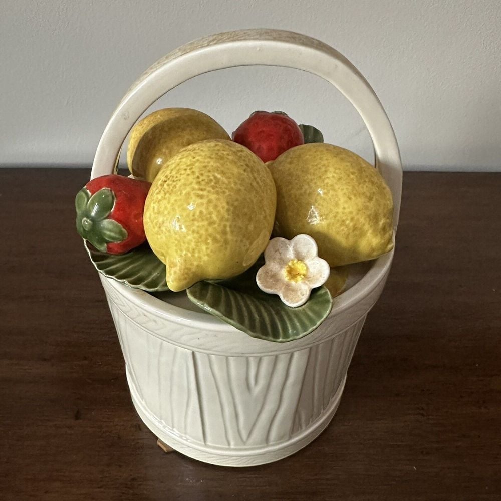 Fitz and Floyd Lemon Strawberry 1987 Ceramic Fruit Basket 8 Vintage Lidded Box